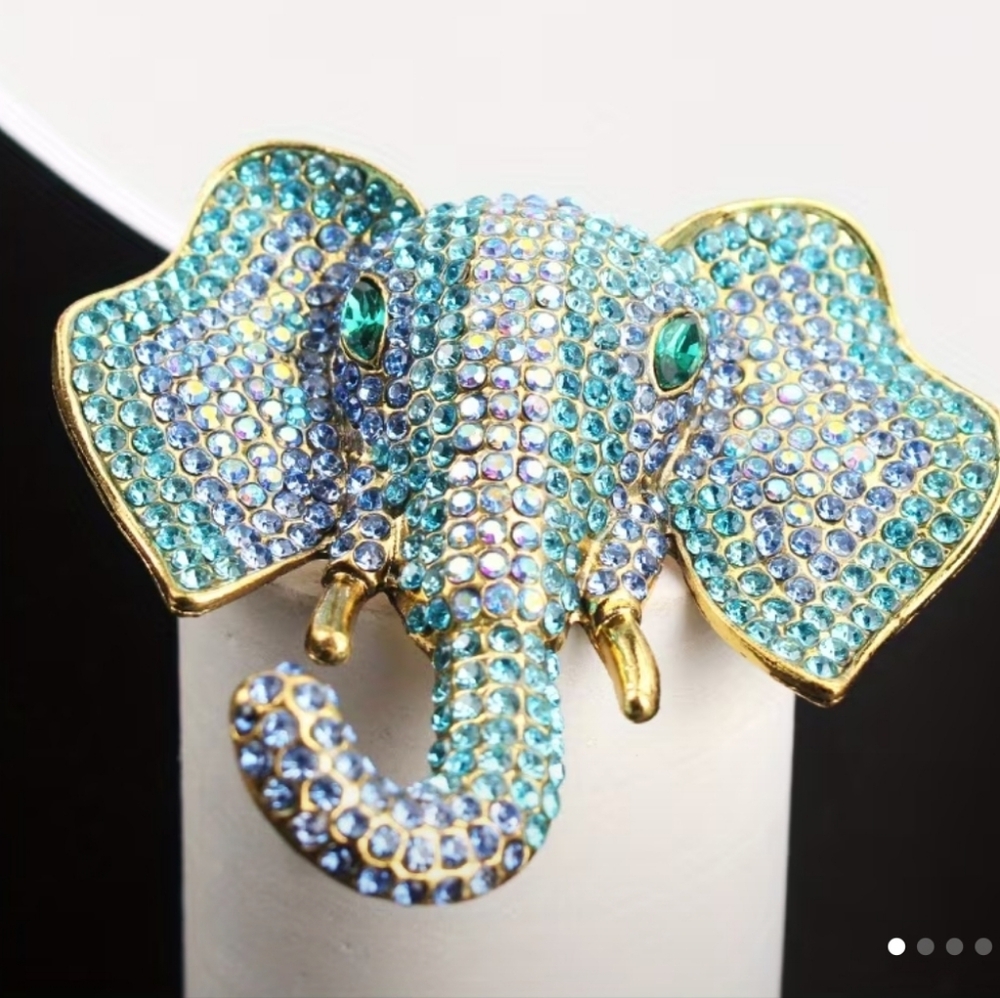 ๐๏ธ๐ TURQUOISE & LILAC RHINESTONE ENCRUSTED ELEPHANT HEAD BROOCH PIN๐ - Picture 3 of 10